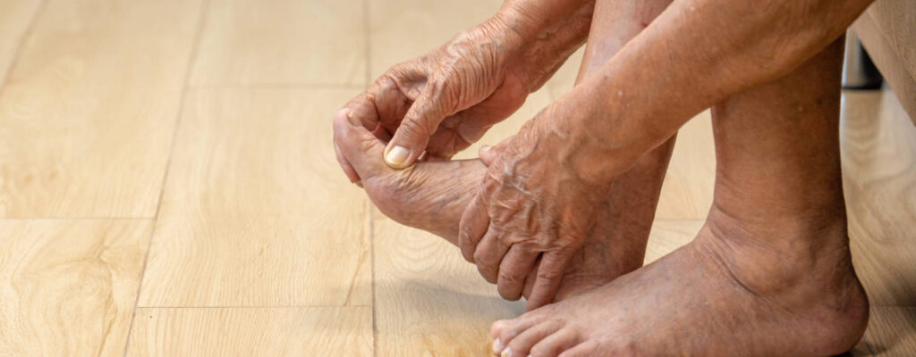 Recognizing Early Arthritis Symptoms and the Benefits of Physical Therapy